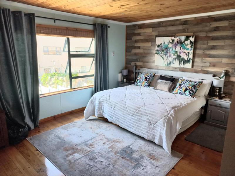 3 Bedroom Property for Sale in Stilbaai Wes Western Cape